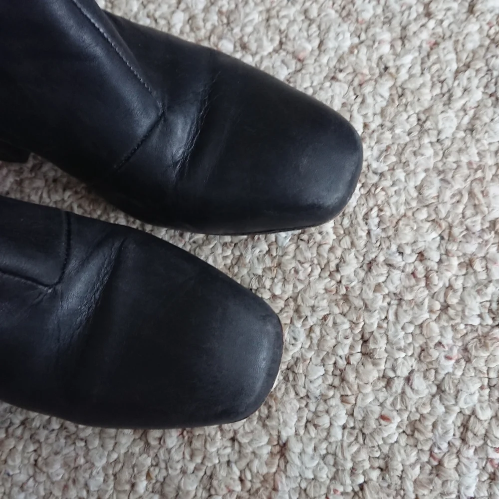 Free People black leather Nicola Bootie size 7